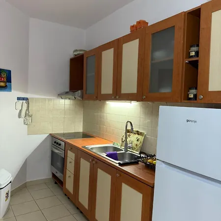 Alvi Appartement *
